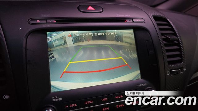 Kia K3 2015 — photo 16