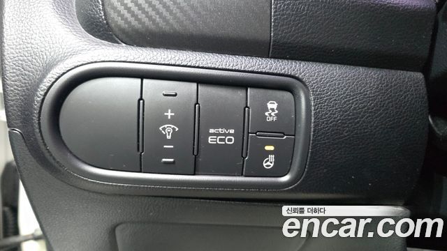 Kia K3 2015 — photo 17