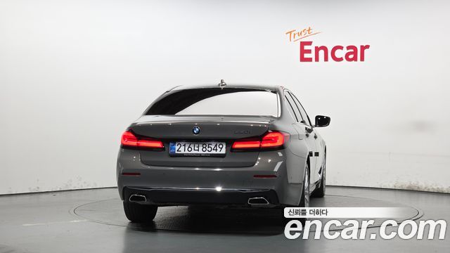 BMW 5-Series 2022 — photo 4