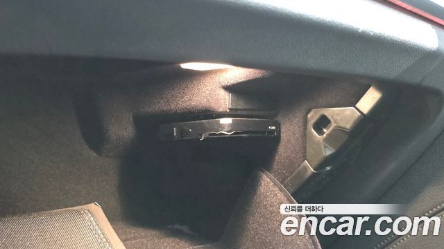 BMW 5-Series 2022 — photo 32