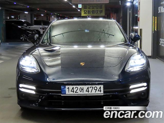 Porsche Panamera 2023 — photo 2