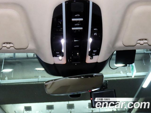 Porsche Panamera 2023 — photo 14