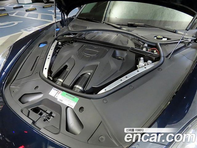 Porsche Panamera 2023 — photo 19