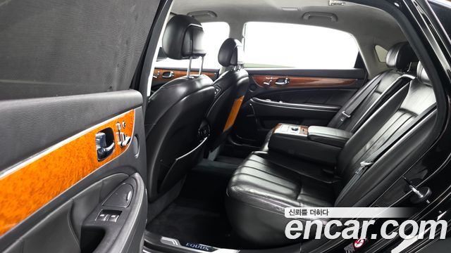 Hyundai Equus 2010 — photo 11