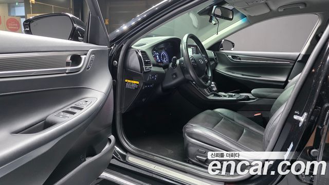 Hyundai Grandeur 2018 — photo 10