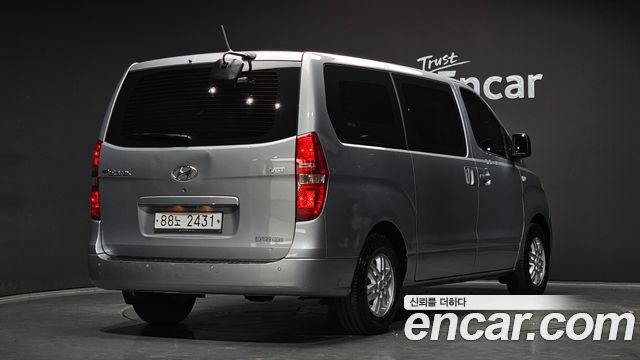Hyundai Starex 2020 — photo 2