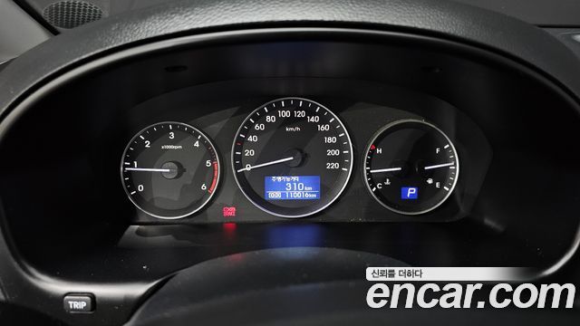 Hyundai Starex 2020 — photo 11