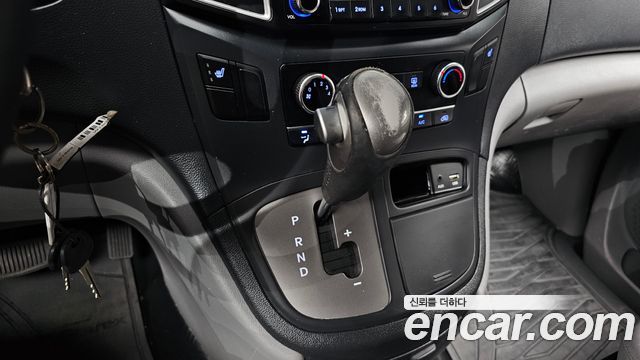 Hyundai Starex 2020 — photo 12