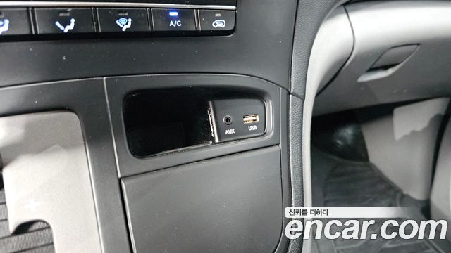 Hyundai Starex 2020 — photo 22