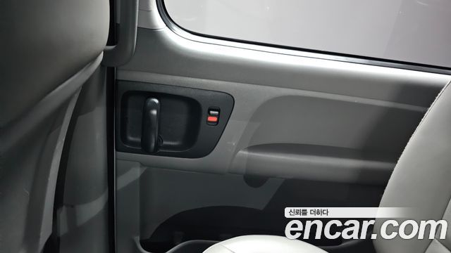 Hyundai Starex 2020 — photo 15