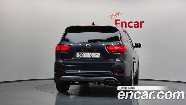 Kia Sorento 2018 — photo 4