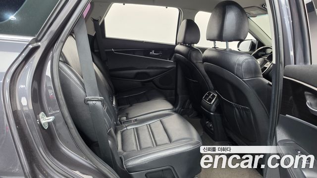 Kia Sorento 2018 — photo 18