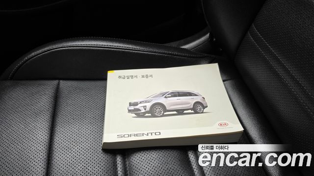 Kia Sorento 2018 — photo 22