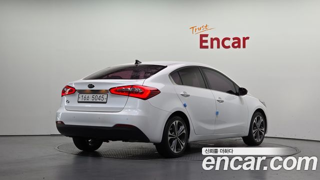 Kia K3 2015 — photo 2