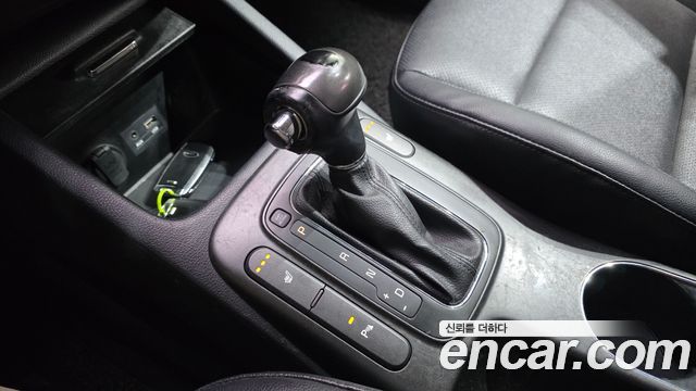 Kia K3 2015 — photo 9