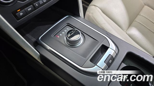 Land Rover Discovery Sport 2016 — photo 9