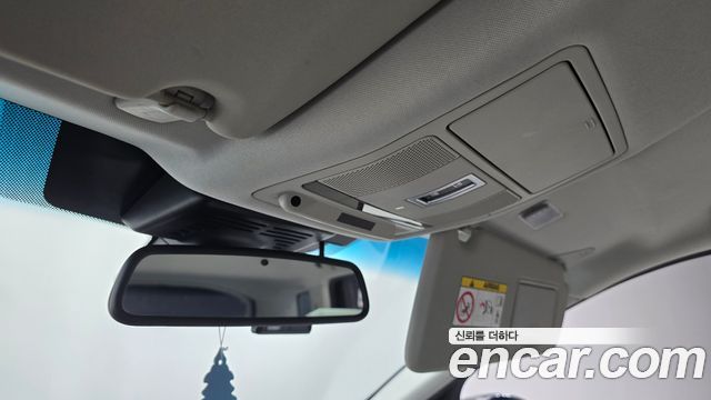 Land Rover Discovery Sport 2016 — photo 19