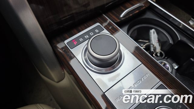 Land Rover Range Rover 2016 — photo 9