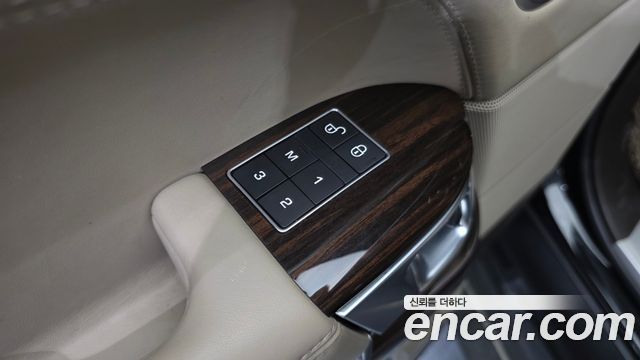 Land Rover Range Rover 2016 — photo 14