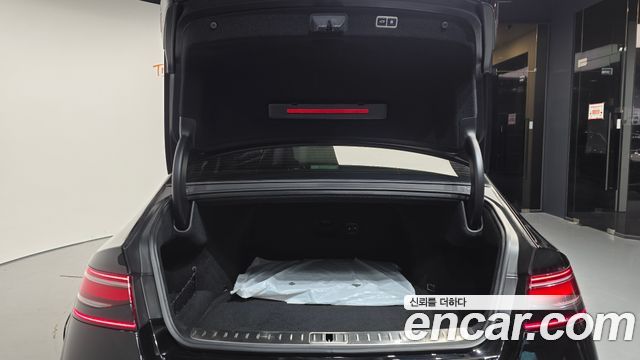Genesis G90 2022 — photo 20