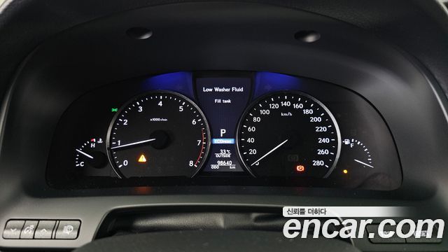Lexus LS 2013 — photo 8