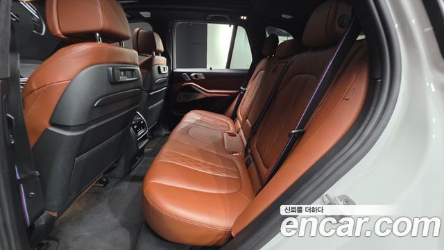 BMW X5 2022 — photo 12
