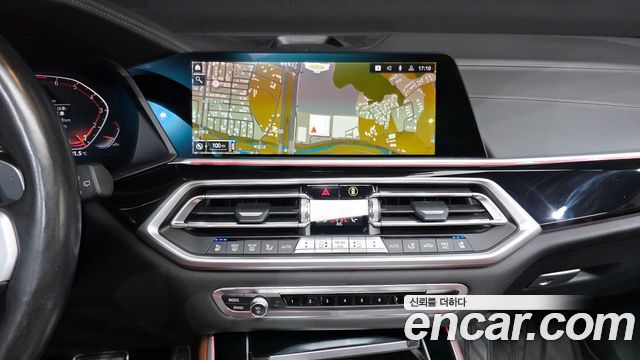 BMW X5 2022 — photo 13