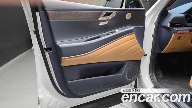 Genesis GV80 2022 — photo 14