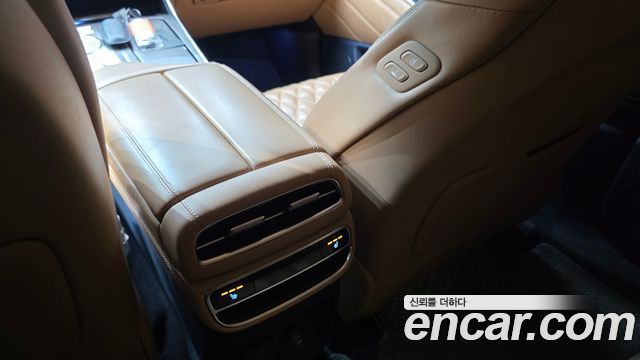 Genesis GV80 2022 — photo 27