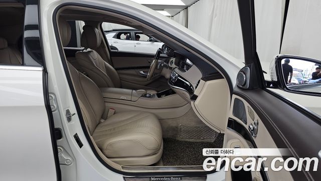 Mercedes-Benz S-Class 2015 — photo 11