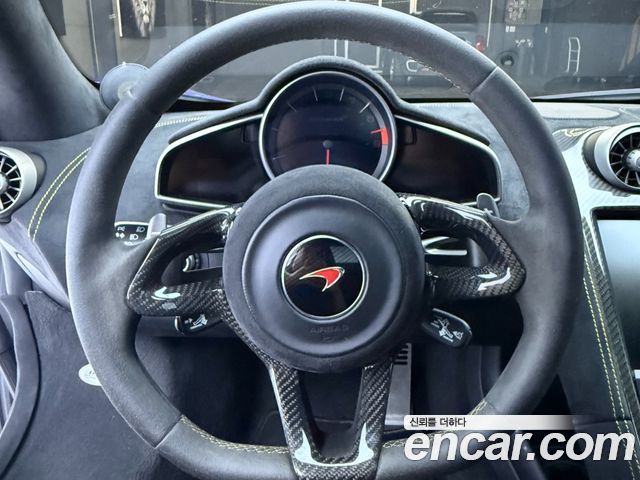 Mclaren 650S 2015 — photo 6