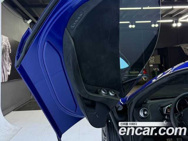 Mclaren 650S 2015 — photo 11