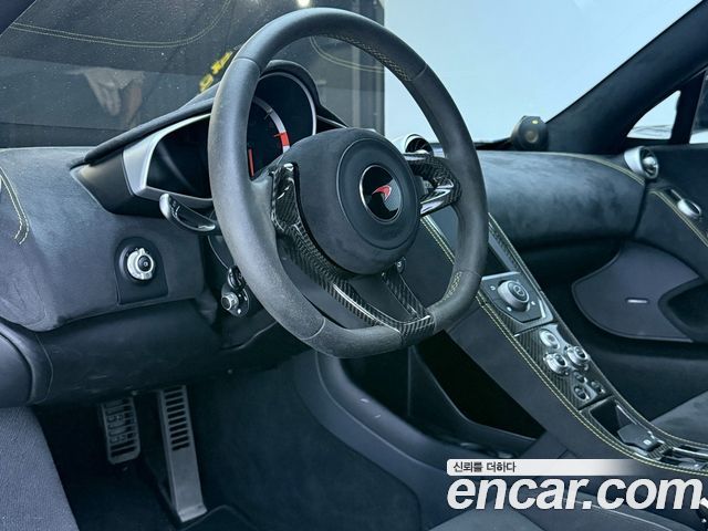 Mclaren 650S 2015 — photo 15
