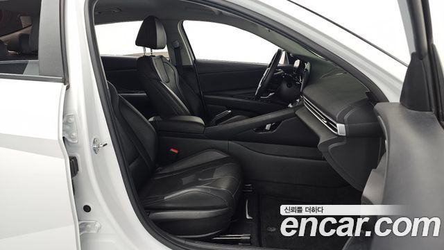 Hyundai AVANTE 2023 — photo 10