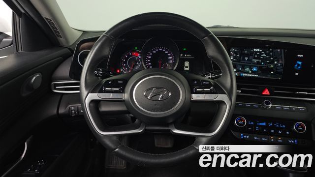 Hyundai AVANTE 2023 — photo 13