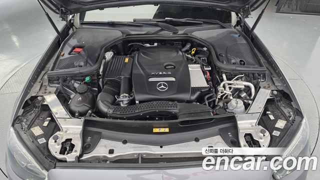 Mercedes-Benz E-Class 2021 — photo 6