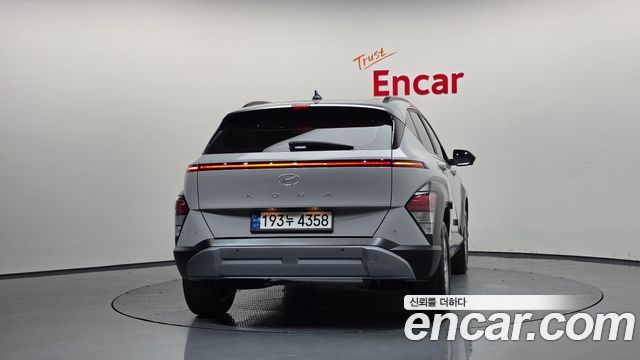 Hyundai Kona 2023 — photo 4