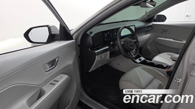 Hyundai Kona 2023 — photo 13