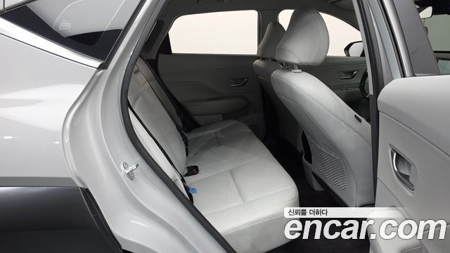 Hyundai Kona 2023 — photo 17