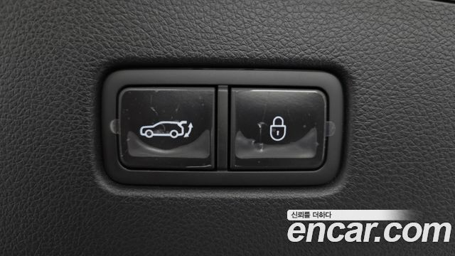 Genesis GV70 2023 — photo 21