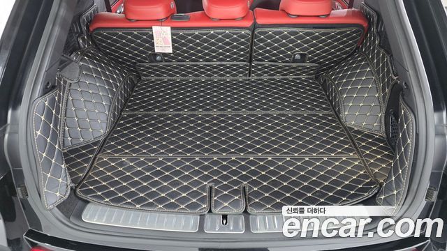 Genesis GV70 2023 — photo 22