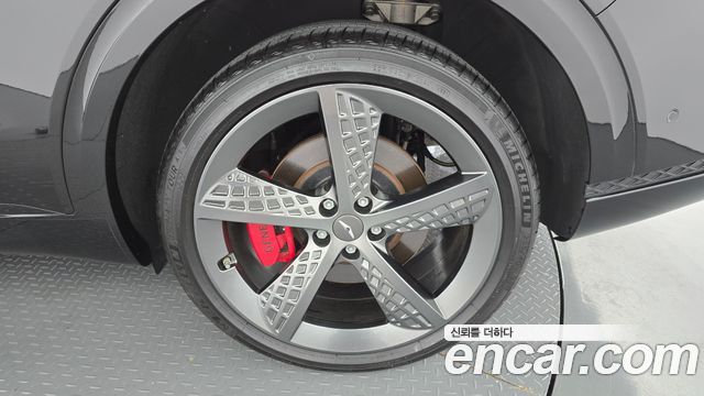 Genesis GV70 2023 — photo 7