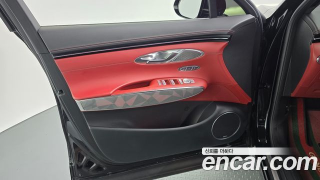 Genesis GV70 2023 — photo 14