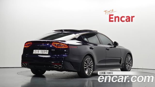 Kia Stinger 2018 — photo 2