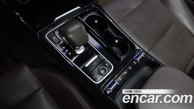 Kia Stinger 2018 — photo 12