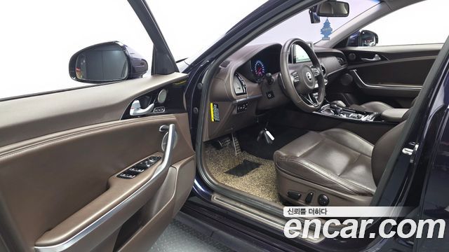 Kia Stinger 2018 — photo 13