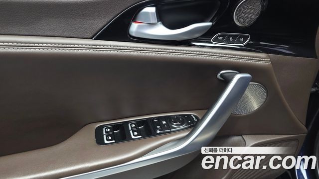 Kia Stinger 2018 — photo 32
