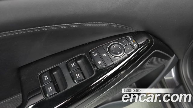 Kia K7 2020 — photo 28