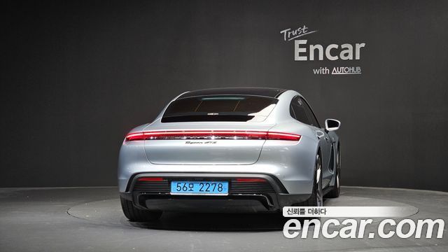 Porsche Taycan 2026 — photo 4