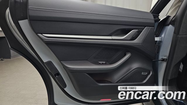 Porsche Taycan 2026 — photo 15